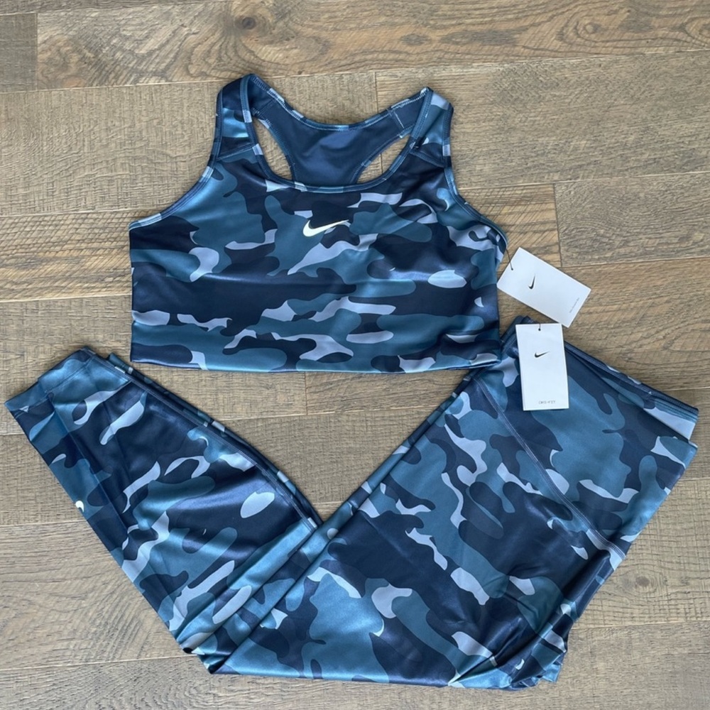 NWOT Nike Camouflage Set !!!
